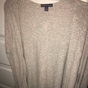 Lightweight Beige/tan loose cardigan